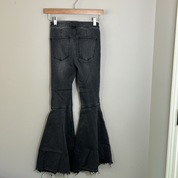 Free People Just Float On Flare Stretch Jean Black High Rise Cowgirl Sz 24 - Picture 8 of 13